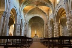 Interno del Duomo di Sovana
