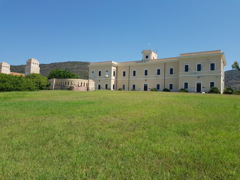 Palazzo Reale, sede del Parco Nazionale asinara a Cala Reale