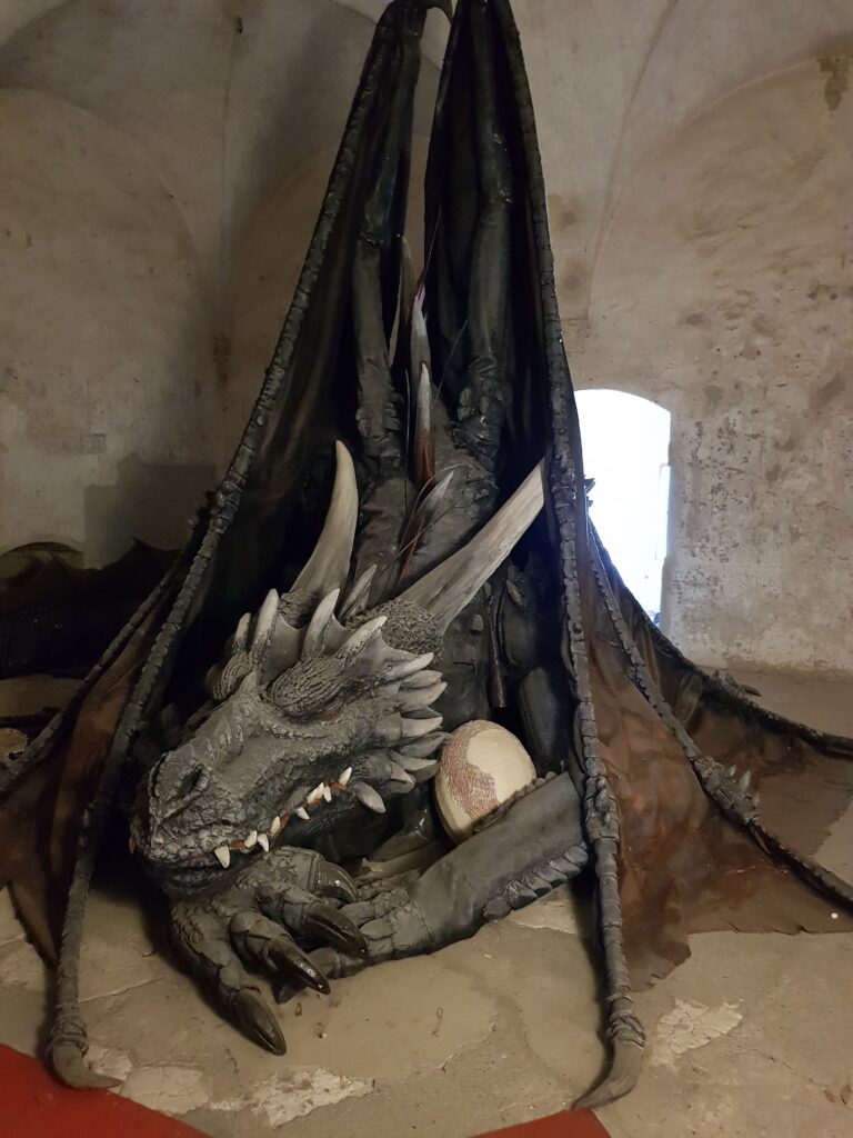 Il drago Frystan riposa nella Rocca di Dozza