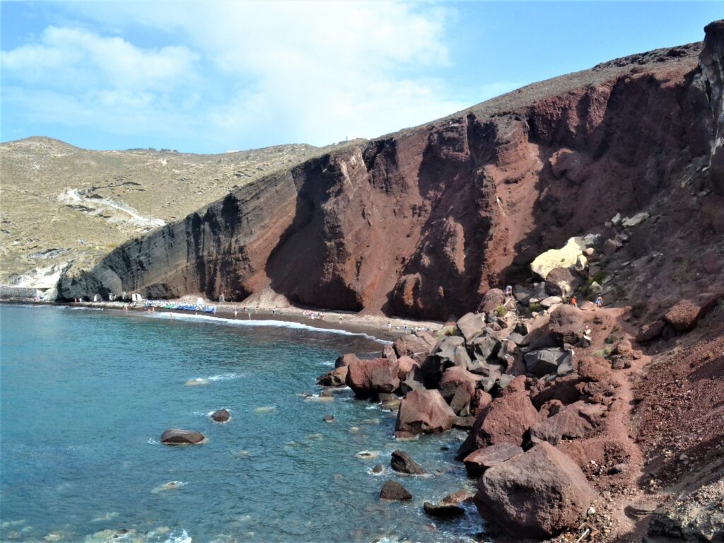 La spiaggia Red Beach di Santorini