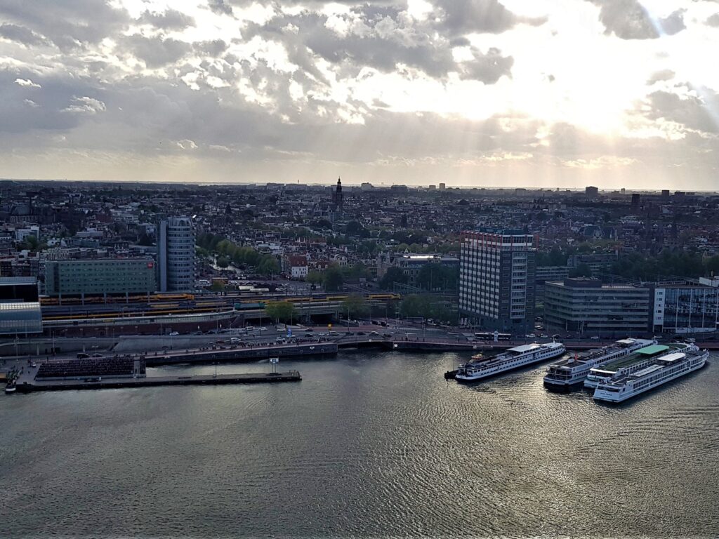 Vista di Amsterdam dall'A'DAm Lookout