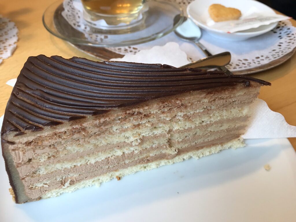 Cosa mangiare a Monaco di Baviera: Prinzregententorte, la torta del principe reggente
