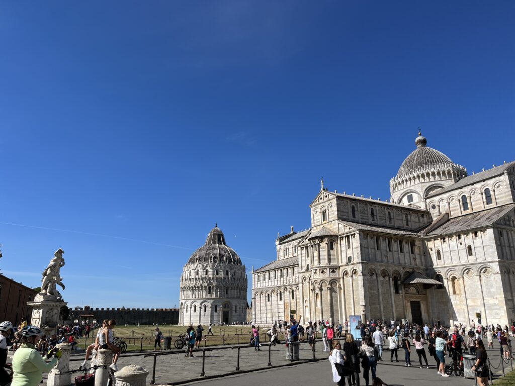 Cosa vedere a Pisa, Piazza dei Miracoli e i suoi monumenti