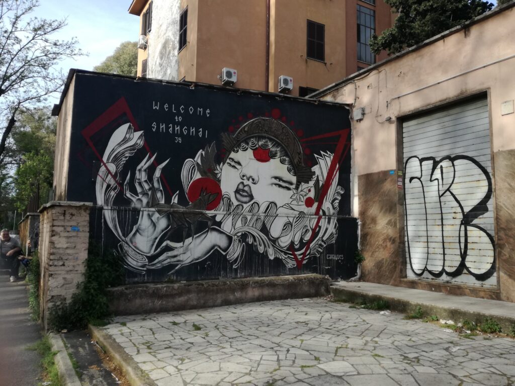 Il murale “Welcome to Shanghai” di Caratoes nel quartiere Tor Marancia di Roma - Photo by @viaggiarecongliocchiali