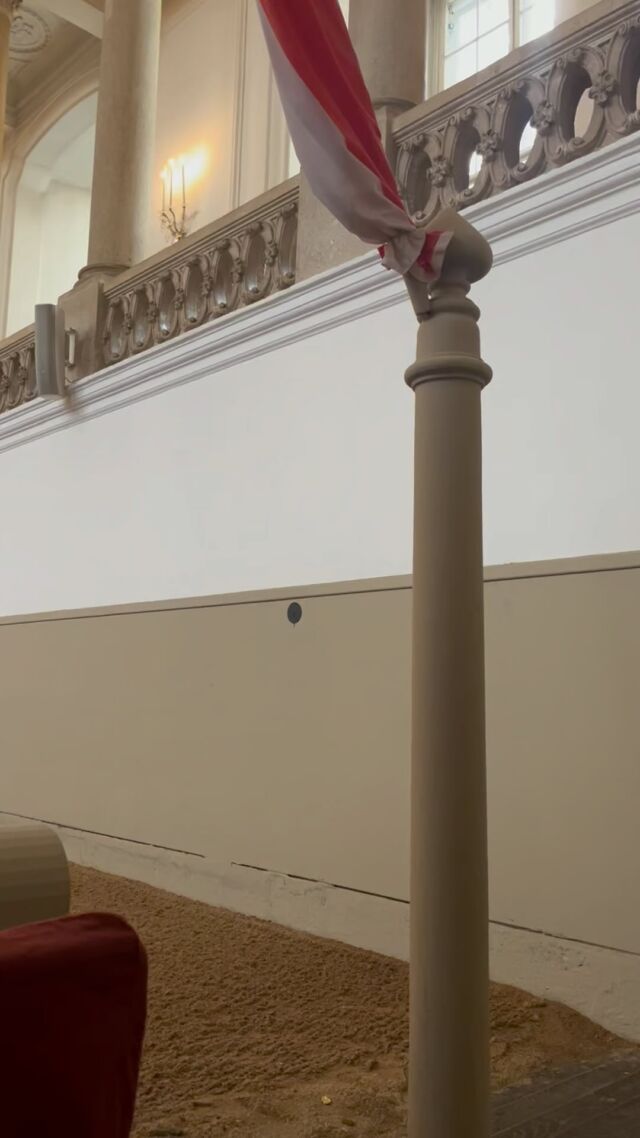 La sala bianca dell’equitazione, il fiore all’occhiello della Scuola di Equitazione Spagnola di Vienna. Scoprite sul blog il nuovo articolo per scoprire tutto su questa importante istituzione viennese!
#vienna #viennanow #viennablogger #wien #wienliebe #wienstagram #spanishreadingschool #lipizzaner #maneggio #equitation